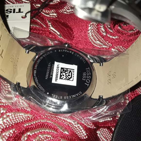 TISSOT T-TREND COUTURIER MEN WATCH - Picture 5 of 6